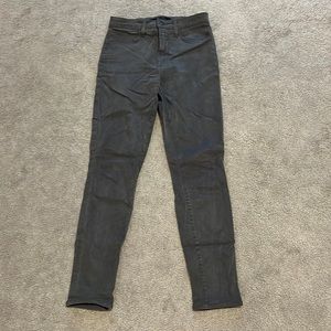 J brand, gray suede-like textured jean/legging Sz 27